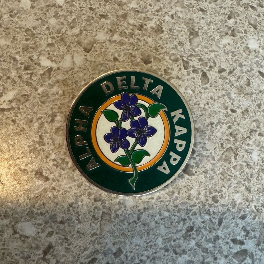 Alpha Delta Kappa Enamel Pin